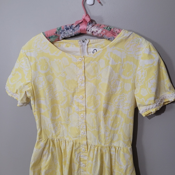 1980s Lilly Pulitzer yellow floral dress Vintage Cotton Dresa - Picture 5 of 14